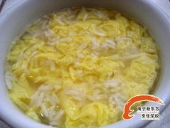 孕妇饮食禁忌：孕妇要少吃糯米酒