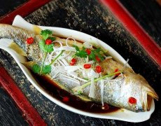 煮鱼什么时候放姜好的好处