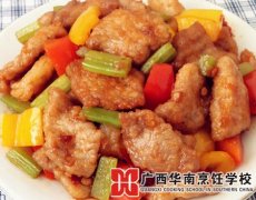 芹菜回锅肉的做法