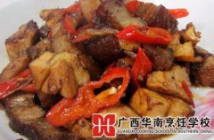 尖椒腊鸡腊肉的做法
