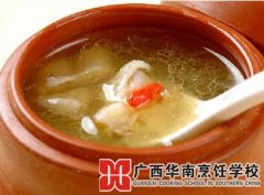 喝汤好处很多 但要注意这些误区