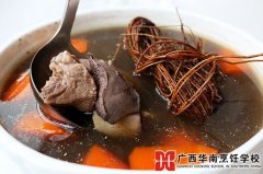 鸡骨草排骨汤